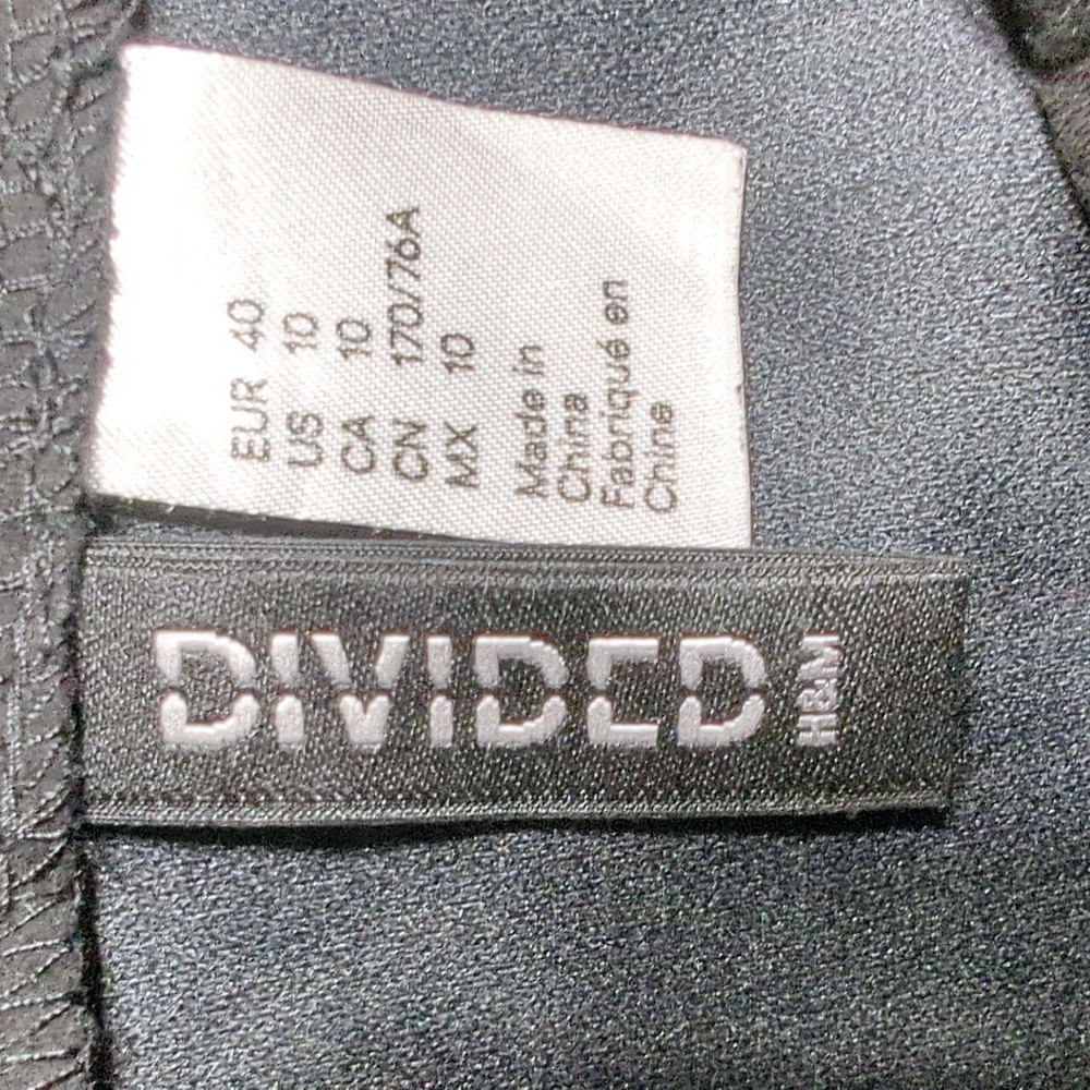 🚨3/$15!! Faux Suede Grommet/Lace Mini Skirt - Picture 4 of 4